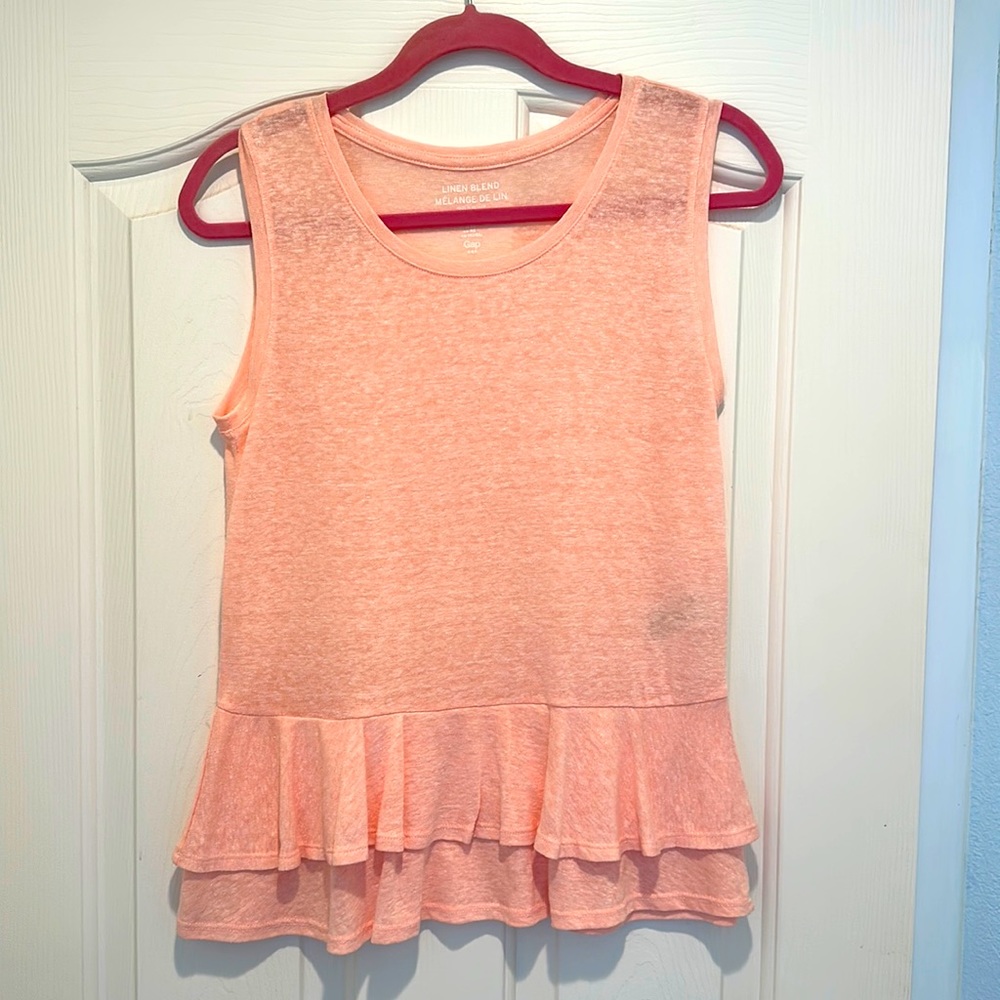Gap ruffle peplum top pink peachy color